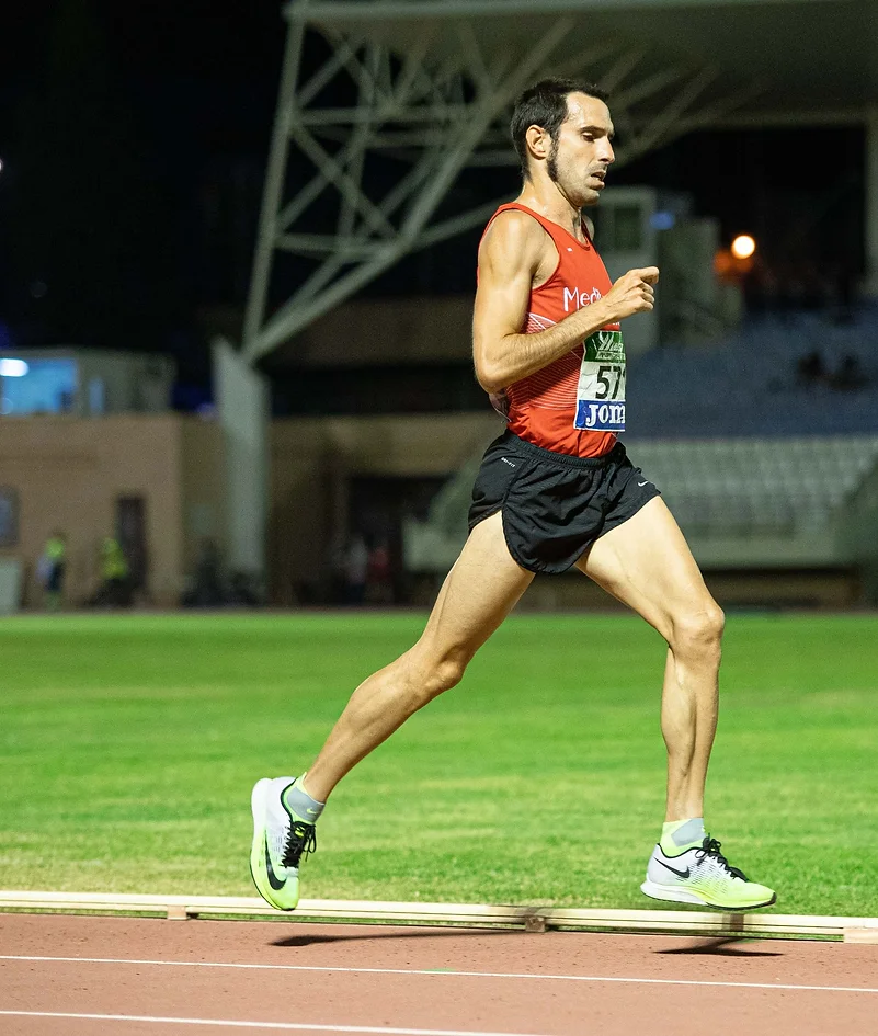 Borja Perez Batet Atleta Entrenador personal atletismo online Born 2 Run